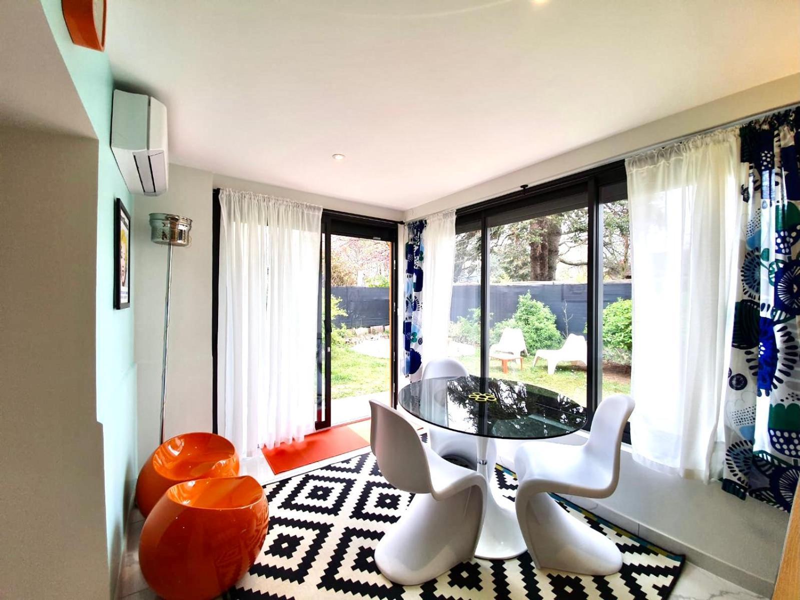 La Maison Pop Appartement Meuble Independant Avec Jardin 伊泽尔河畔的罗曼 外观 照片