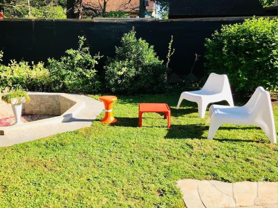 La Maison Pop Appartement Meuble Independant Avec Jardin 伊泽尔河畔的罗曼 外观 照片