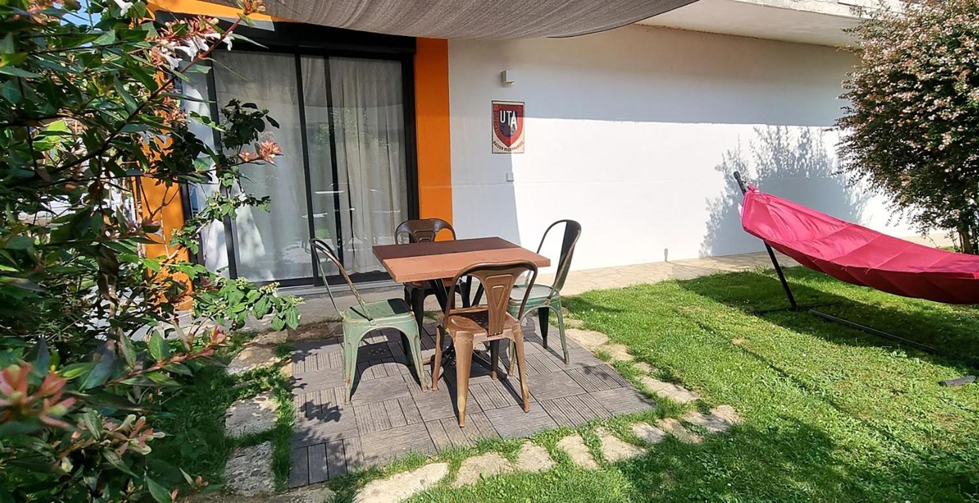 La Maison Pop Appartement Meuble Independant Avec Jardin 伊泽尔河畔的罗曼 外观 照片