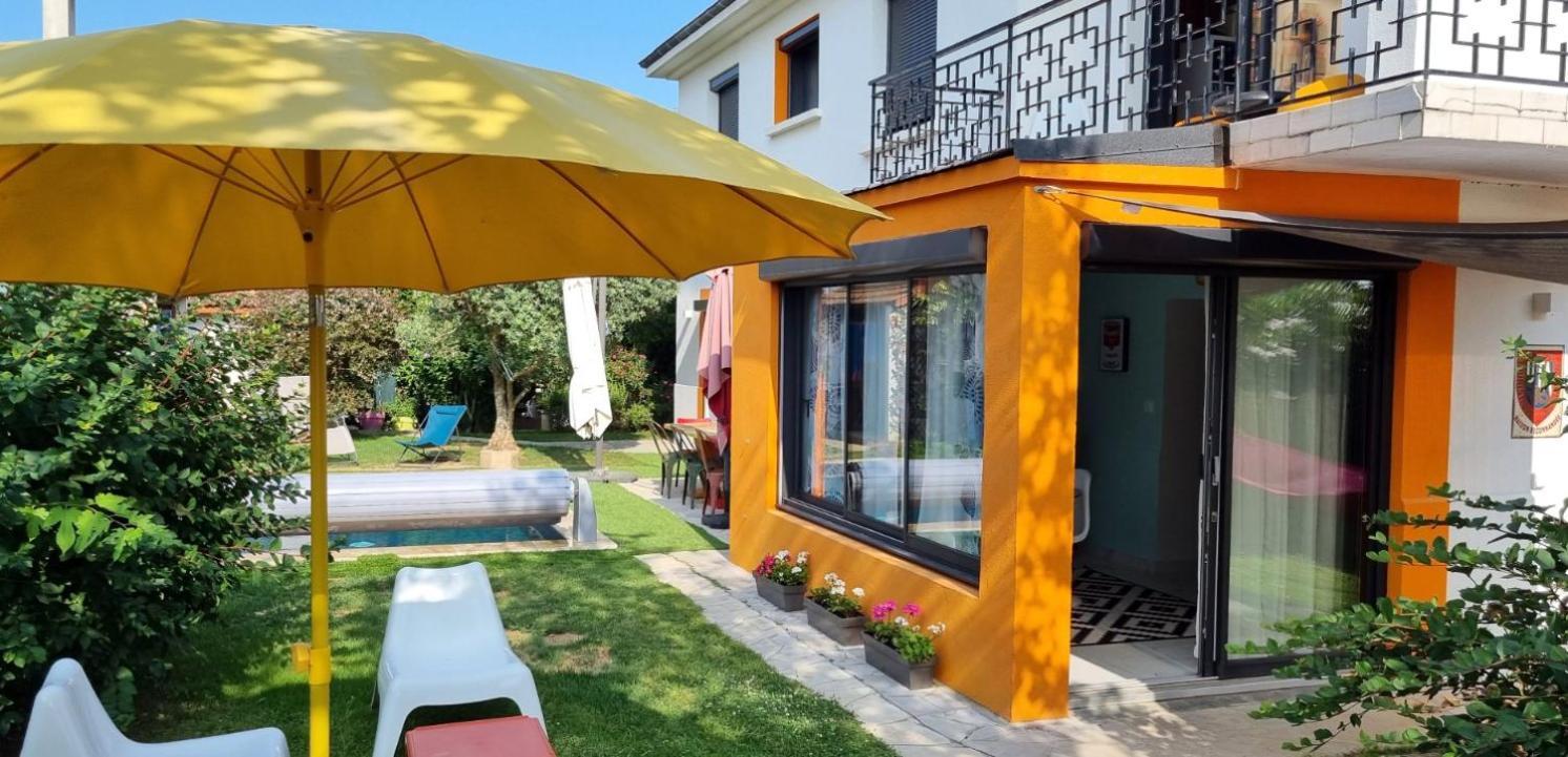 La Maison Pop Appartement Meuble Independant Avec Jardin 伊泽尔河畔的罗曼 外观 照片